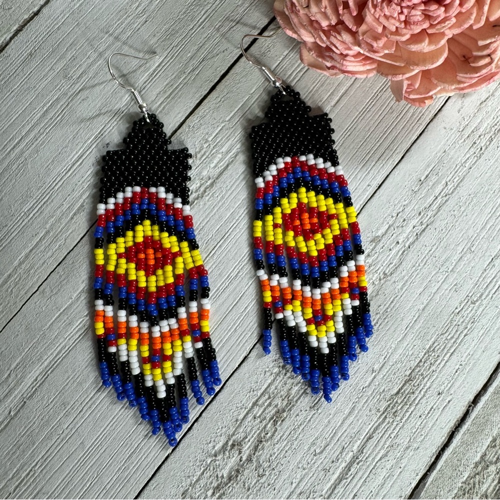 Handmade Seed Bead Beaded Earrings Native American Style 3.75” Long‎
